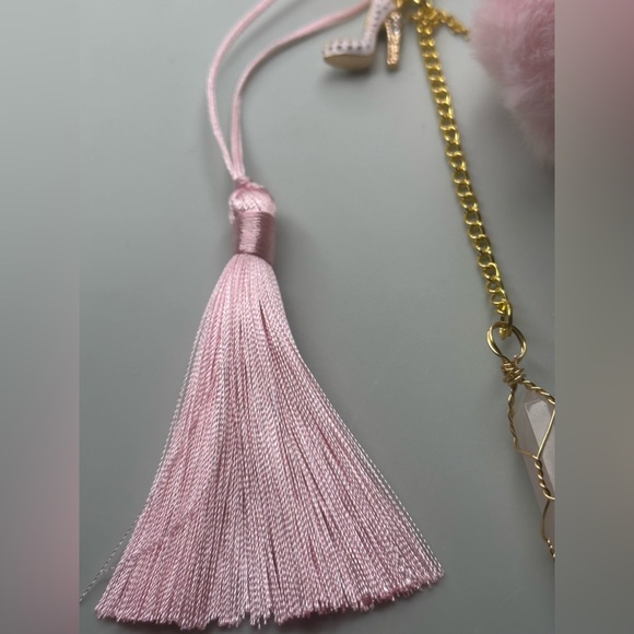 Handmade Keychain with a Rose Quartz Wrapped Crystal Pendant 💖 - Picture 3 of 3